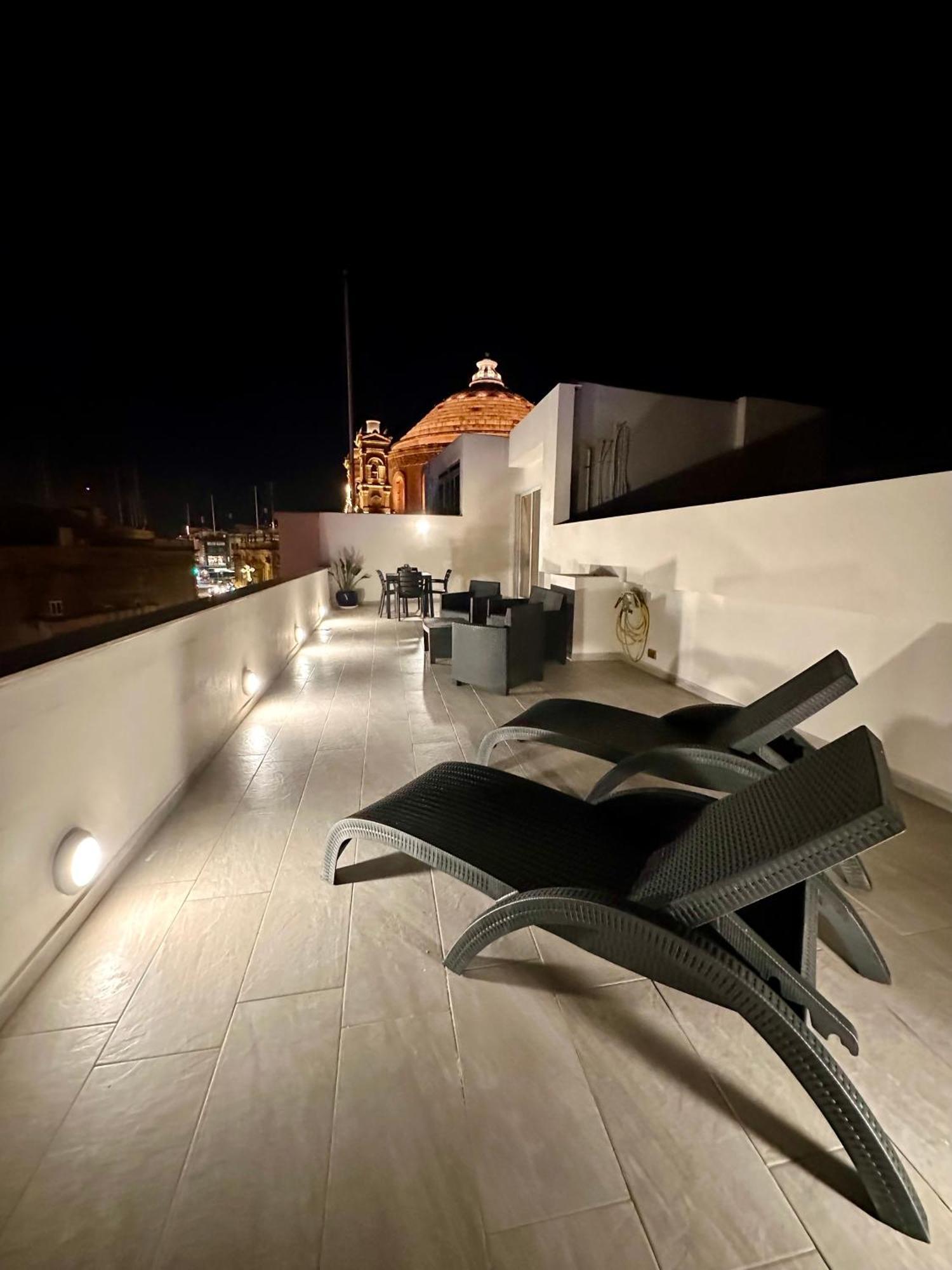 Dome Penthouse * Mosta