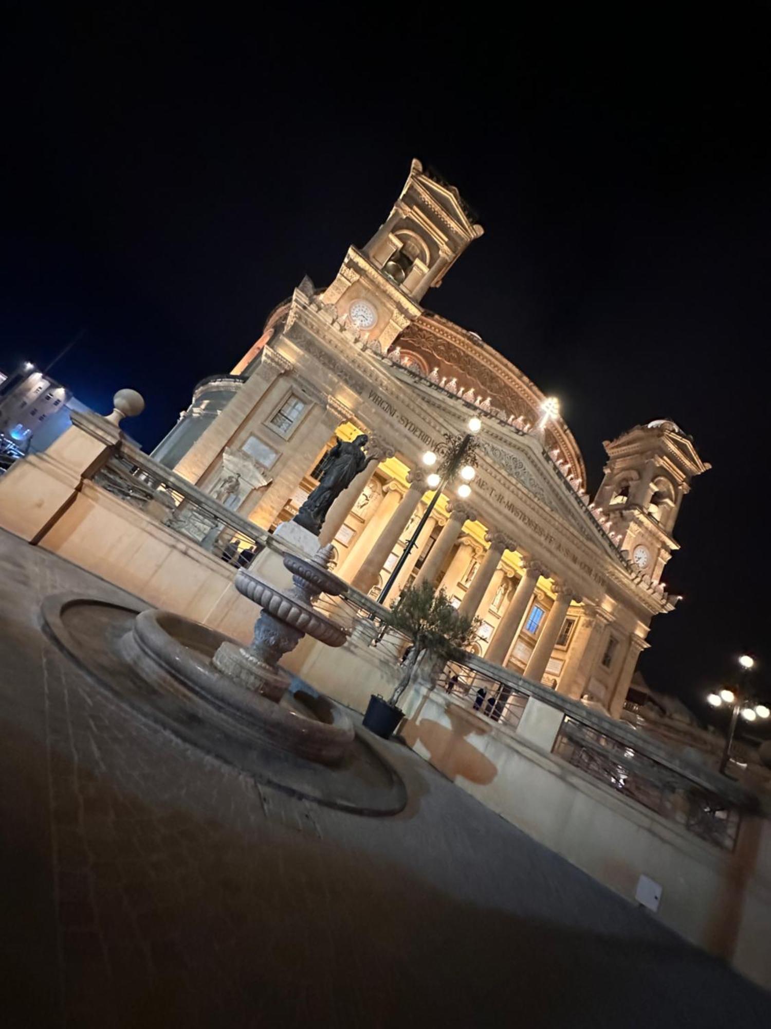Dome Penthouse * Mosta